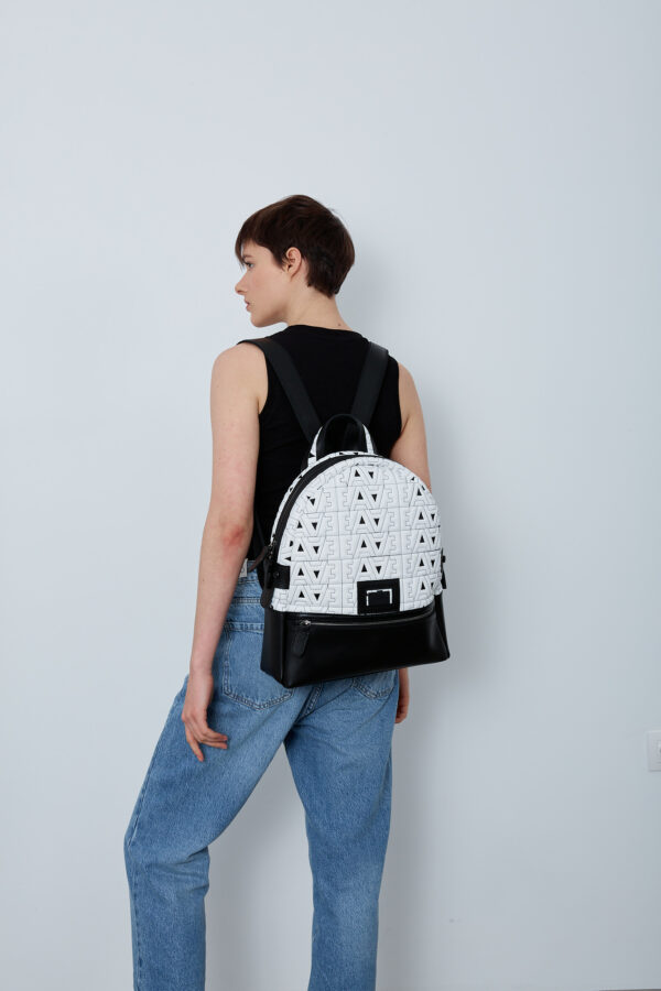 EA Backpack Large White